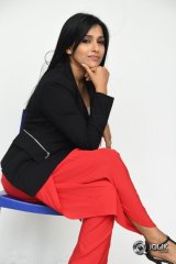 Rashmi Gautam Interview About Next Nuvve Movie